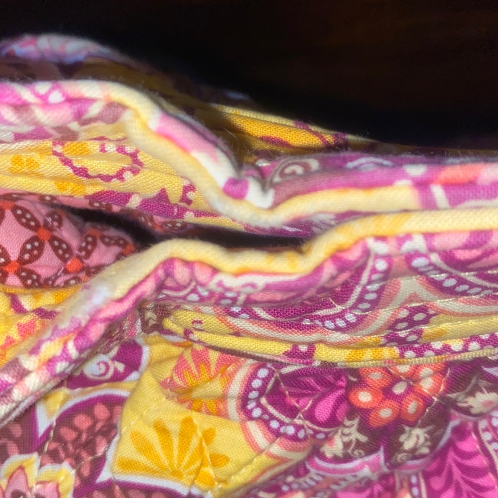 Vera Bradley Reversible Tote in Bali Gold. - Picture 10 of 12